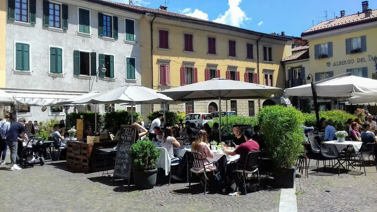 Apartament Appartamento Piazza Mazzini Lake Como Włochy